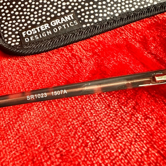 *2* Pairs Foster Grant NWOT Readers +2.0 - Picture 13 of 14